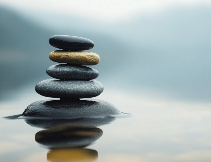 Minimalism: The Benefits of Simplifying Your Life and How to Start